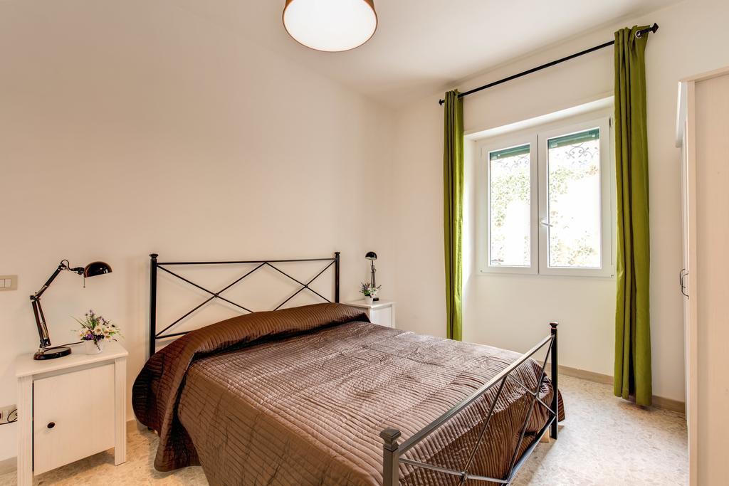 Daisy Guest House Colosseo ローマ 部屋 写真