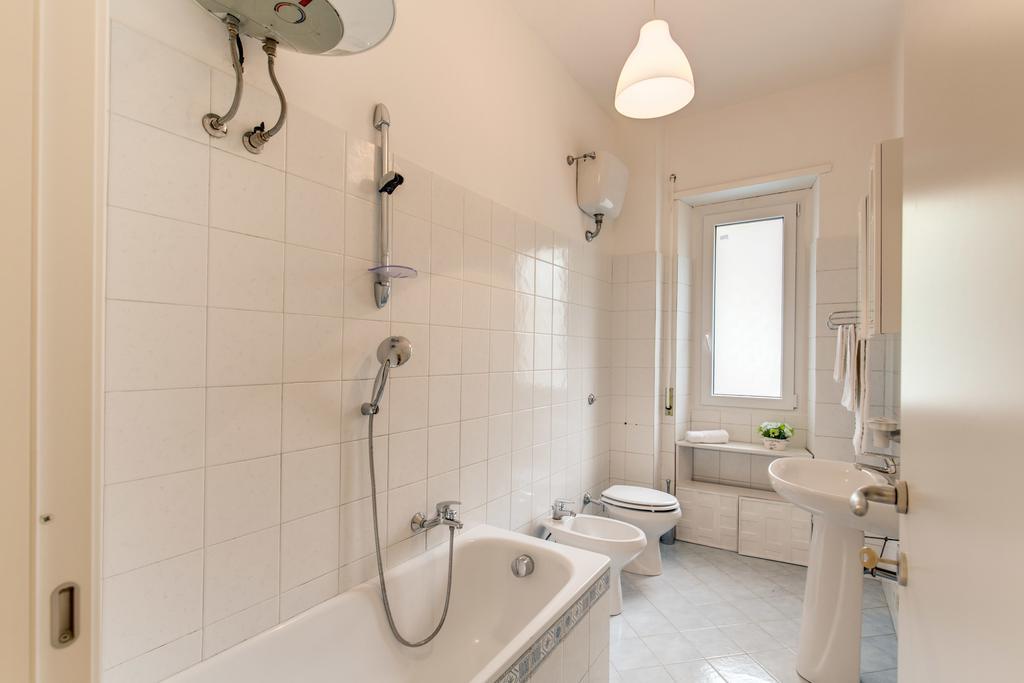 Daisy Guest House Colosseo ローマ 部屋 写真