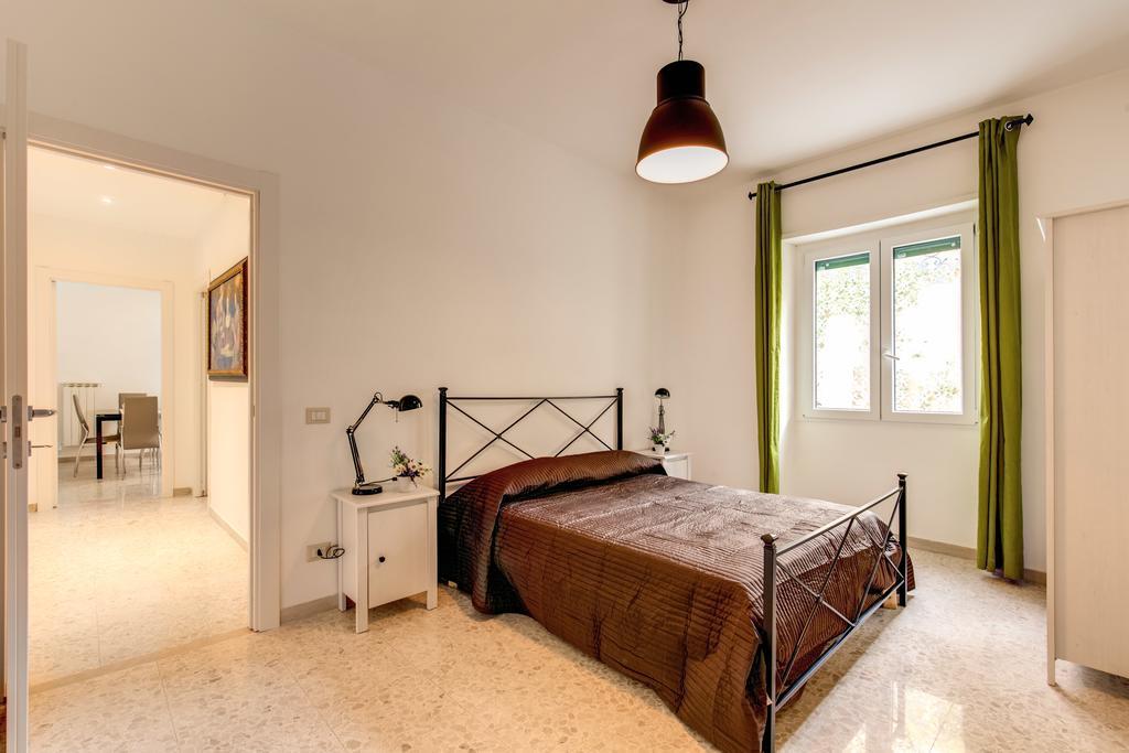 Daisy Guest House Colosseo ローマ 部屋 写真